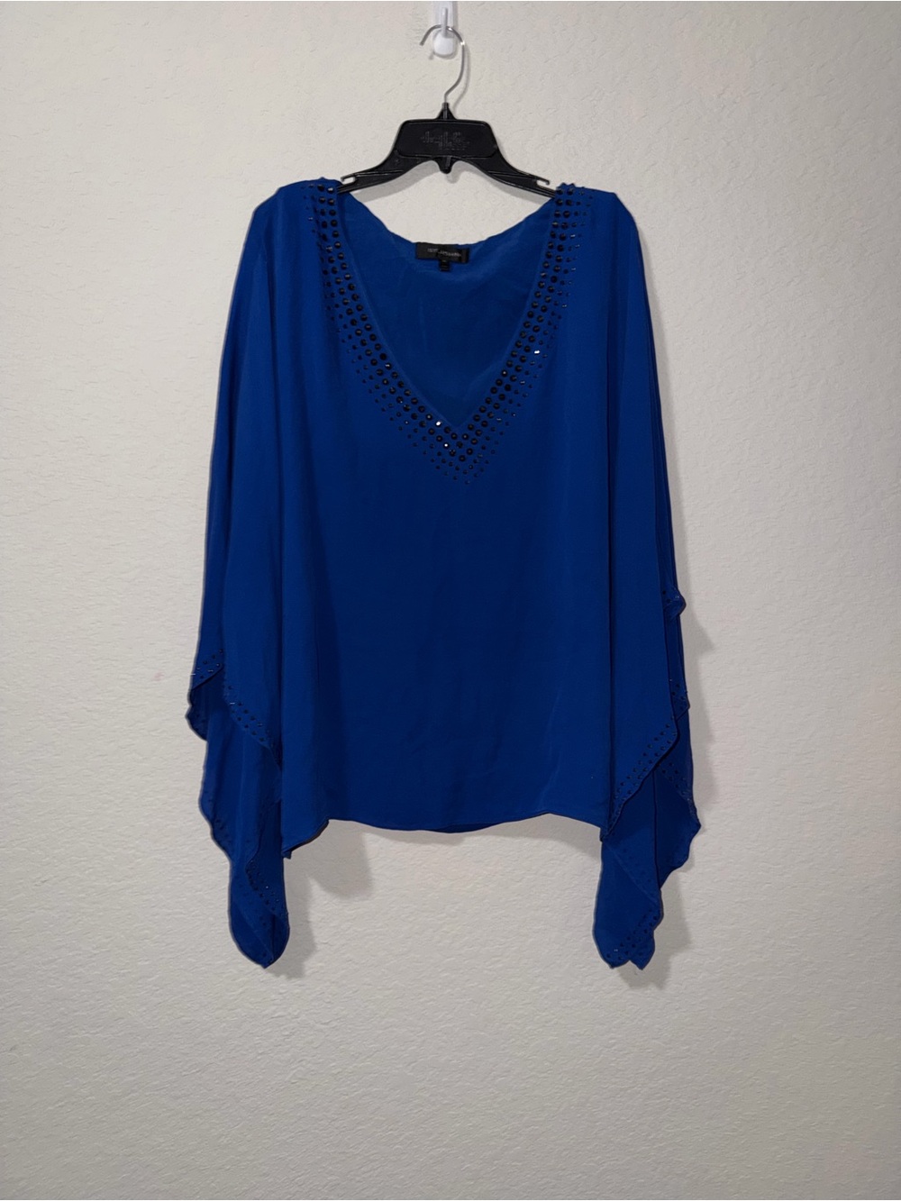 St. John V-Neck Embellished Flowing Tunic silk blouse